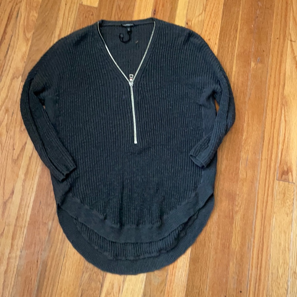 Sweater - Picture 1 of 2